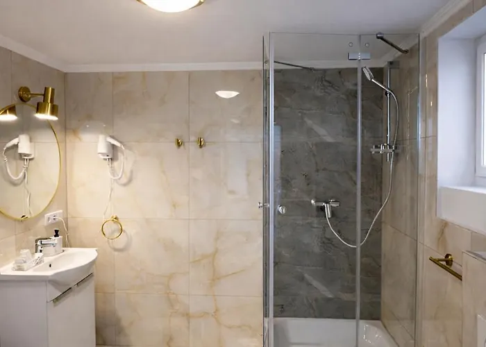 Palms Duesseldorf-neuss * 诺伊斯